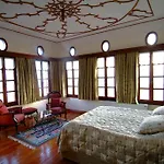 Altin Cesmeli Hotel