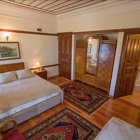 Altin Cesmeli Hotel