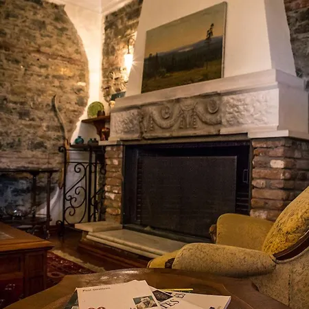 호텔 알틴 체스멜리 코낙