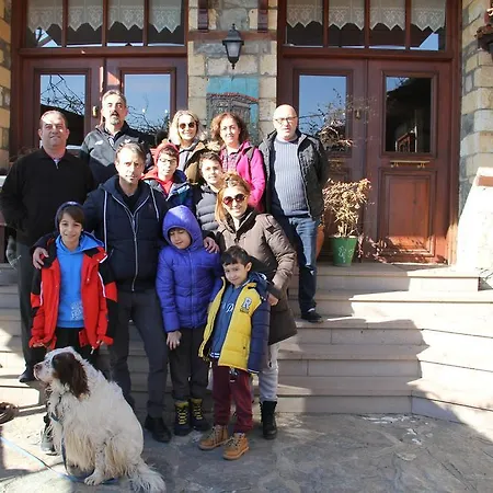 알틴 체스멜리 코낙 Altınoluk